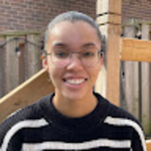 Meet your Posher, Kiana